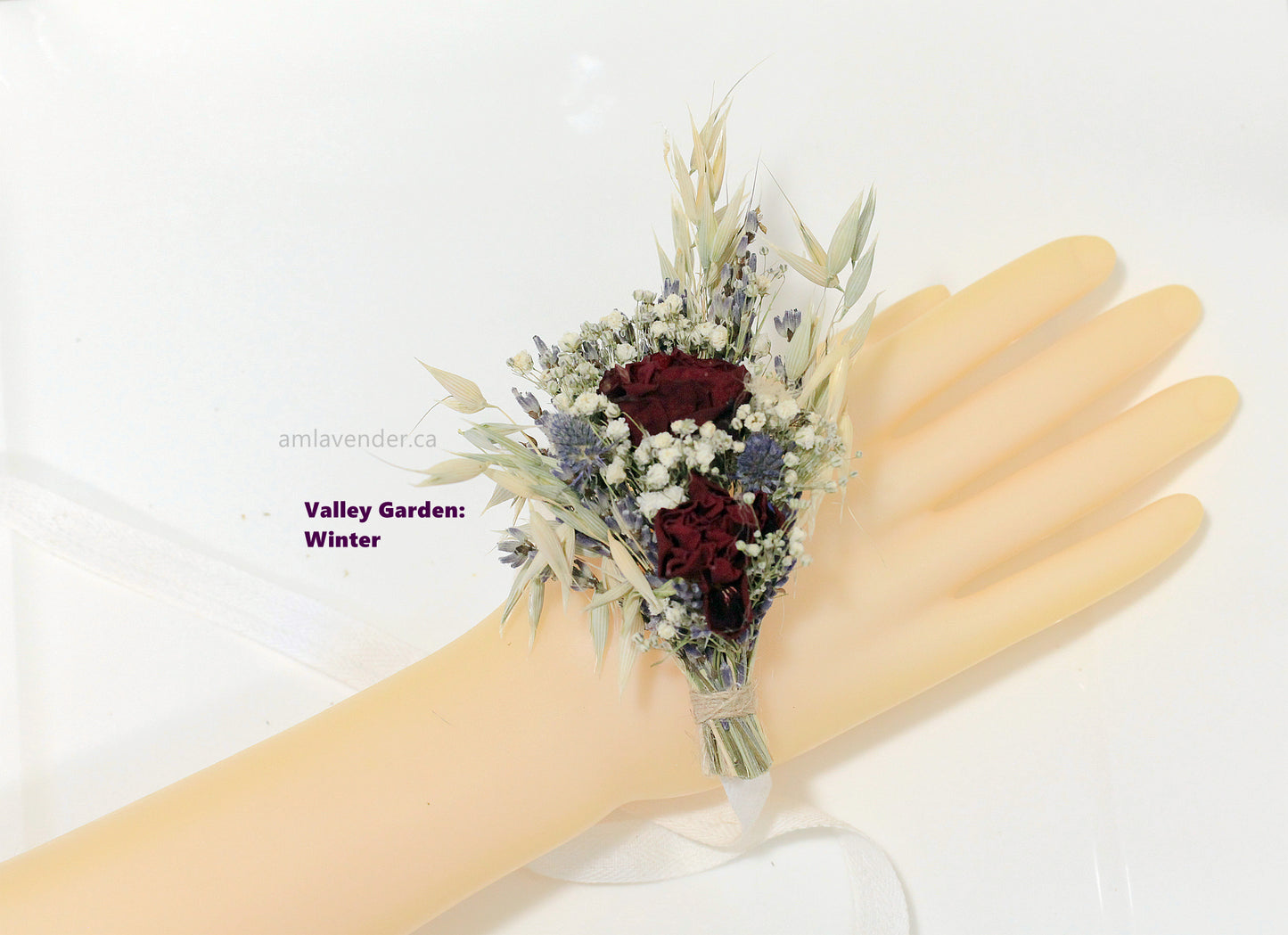 Boutonniere / Corsage : Valley Garden - Winter | AM Lavender