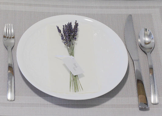 Napkin Bouquet: Oat Mini D5 | AM Lavender