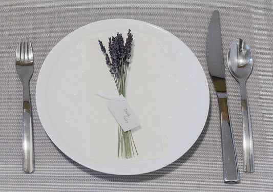 Lavender Wedding Place Setting, Personalized Name Place, dried flower place card, Wedding Favor